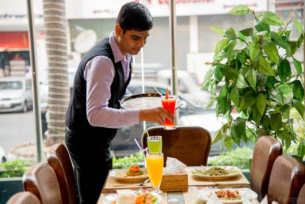 City Hotel Yangon Exterior photo